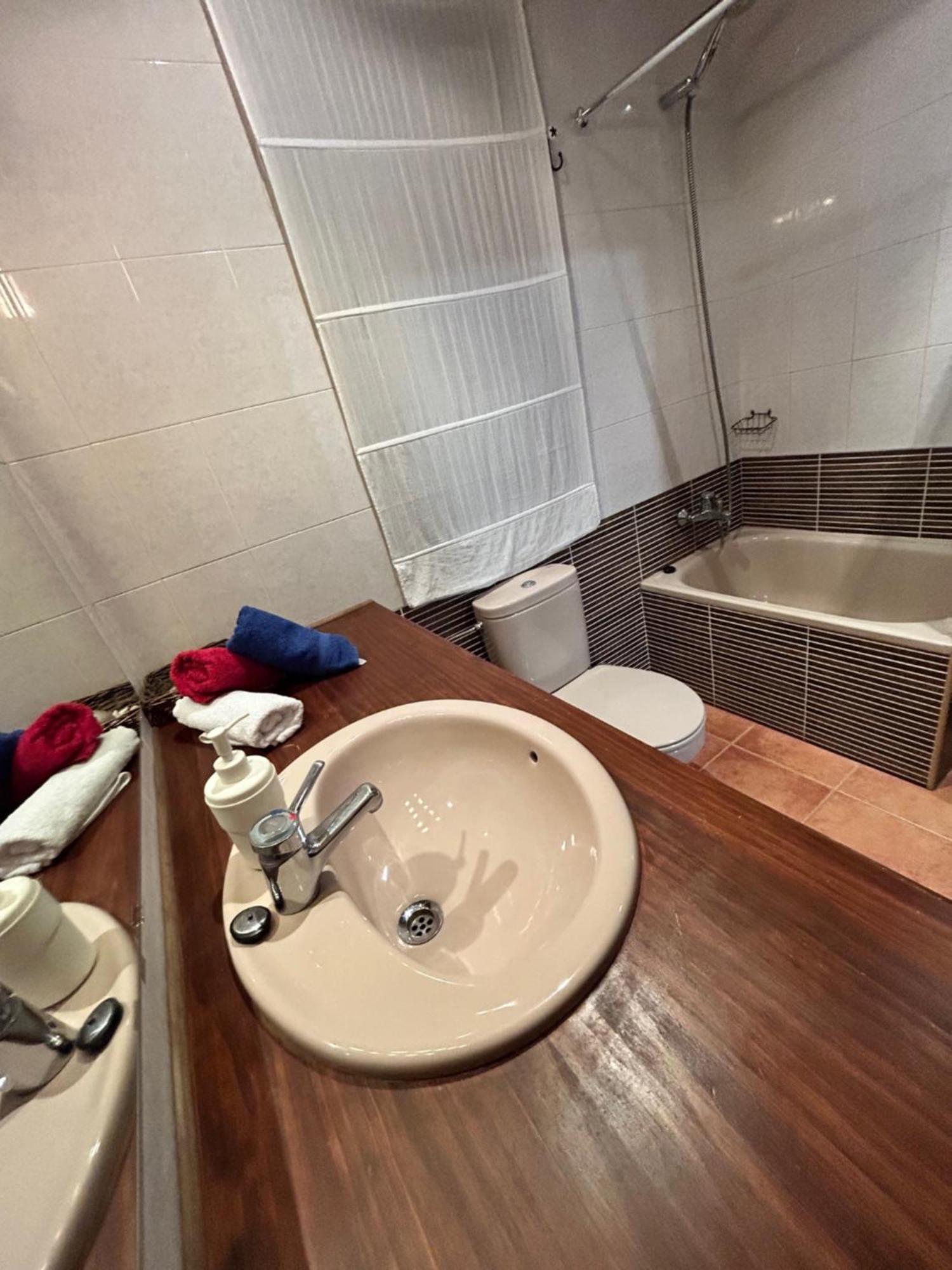 Apartaments Arenys De Boi Bohí Szoba fotó