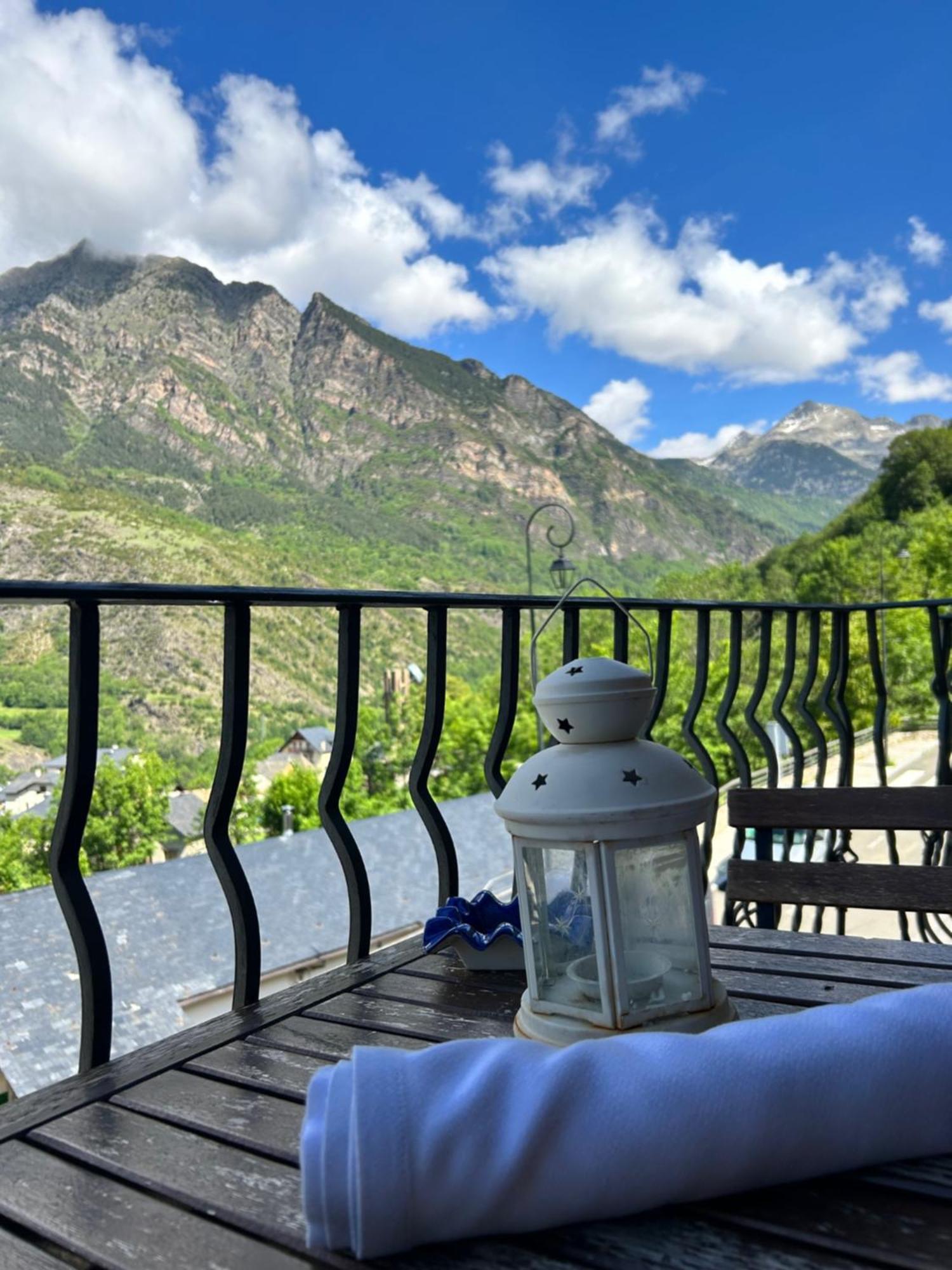 Apartaments Arenys De Boi Bohí Szoba fotó